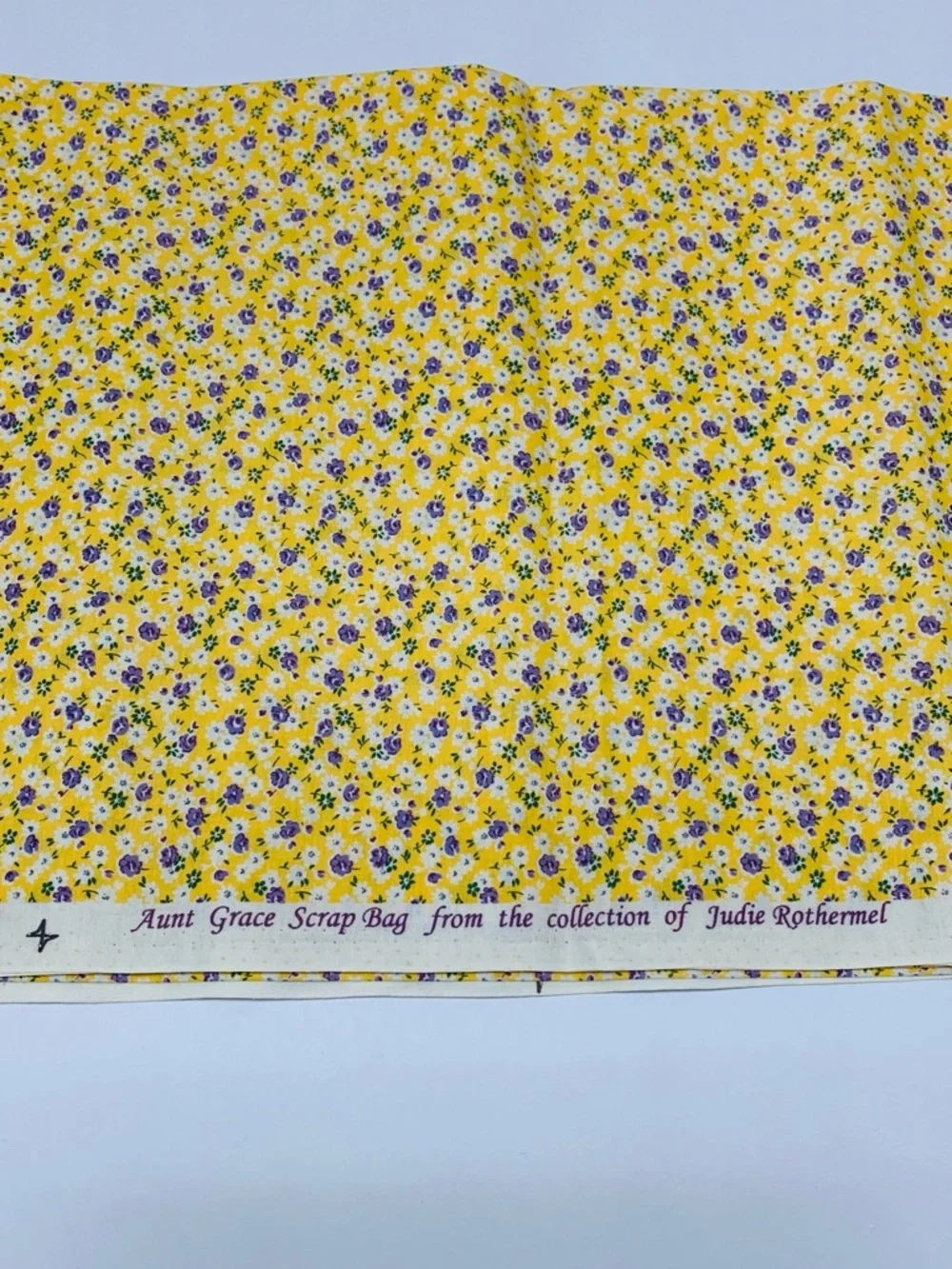 Aunt Grace Scrap Bag 1930s Reproduction Floral & Dot Cotton Quilt Fabric Bundle